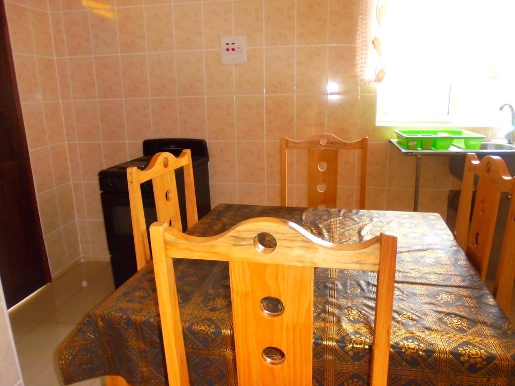 White Rose Lodge Лівінґстон Екстер'єр фото