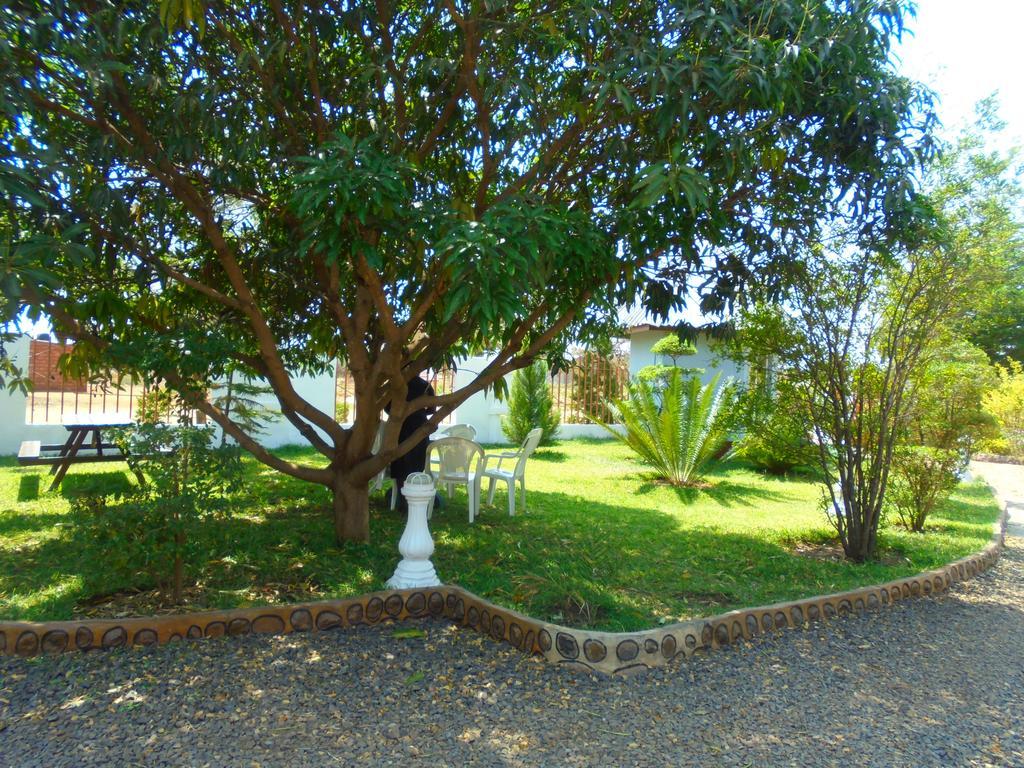 White Rose Lodge Лівінґстон Екстер'єр фото