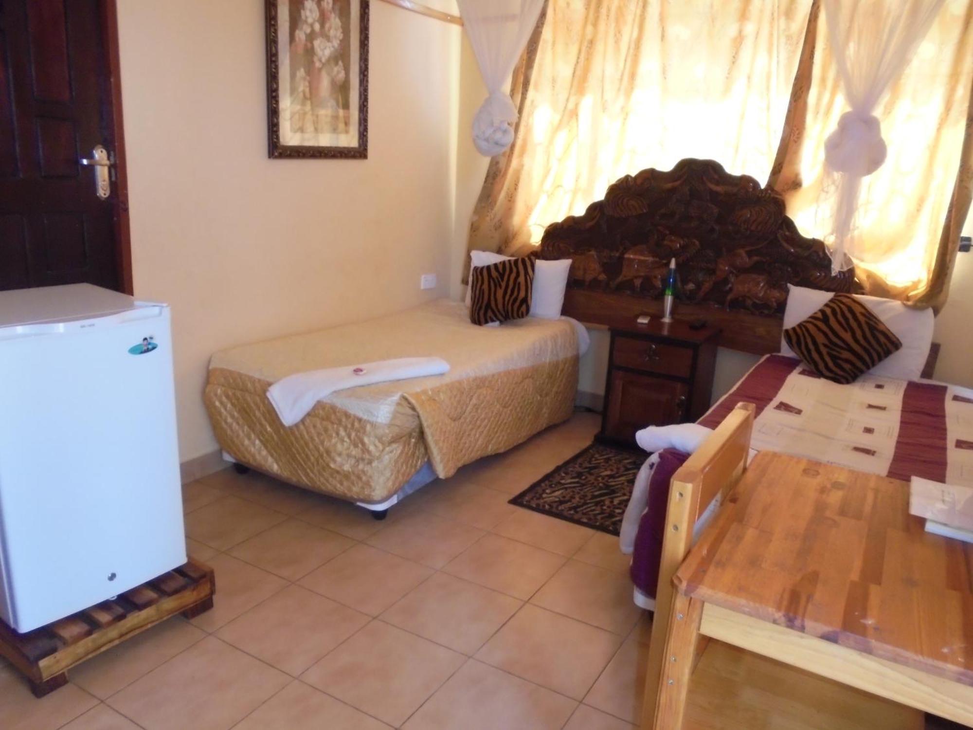 White Rose Lodge Лівінґстон Екстер'єр фото