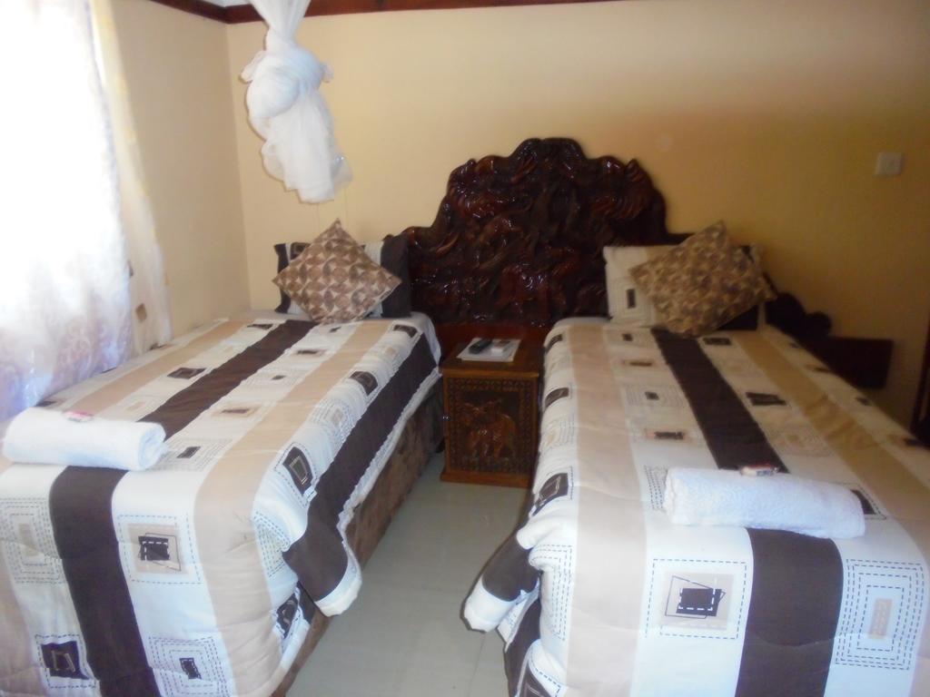 White Rose Lodge Лівінґстон Екстер'єр фото